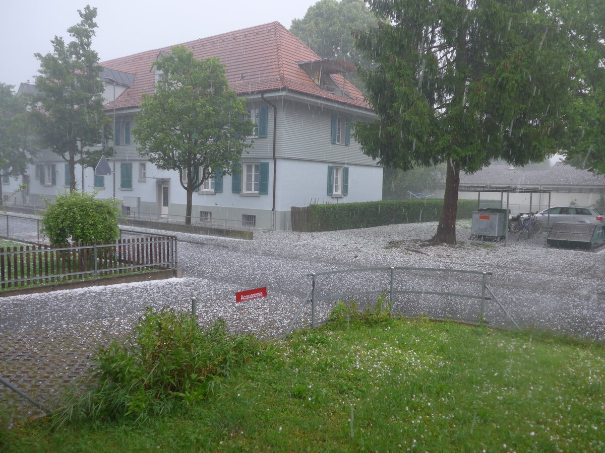 (225'970) - Hagelunwetter am 21. Juni 2021 in Thun-Lerchenfeld