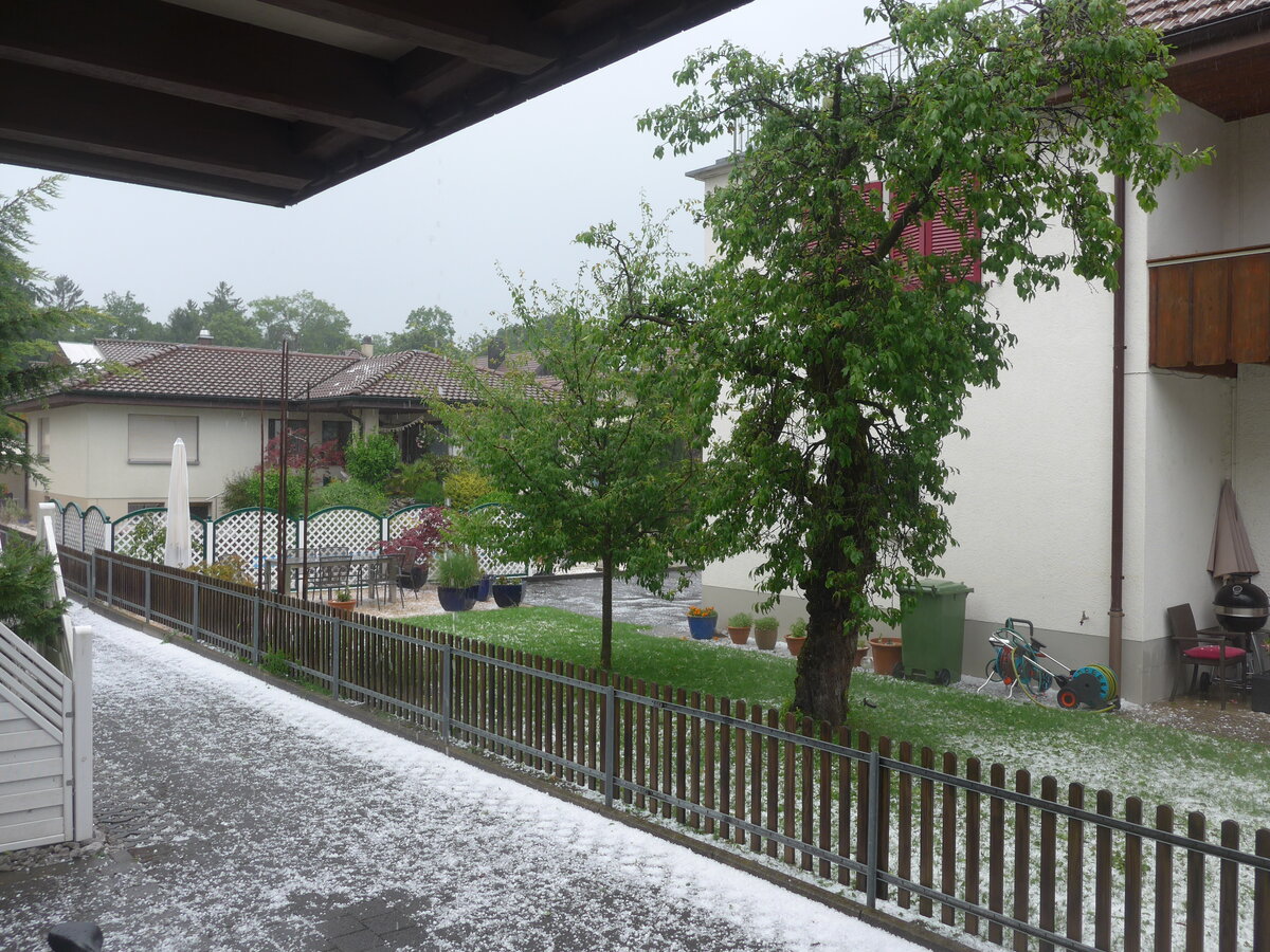 (225'978) - Hagelunwetter am 21. Juni 2021 in Thun-Lerchenfeld