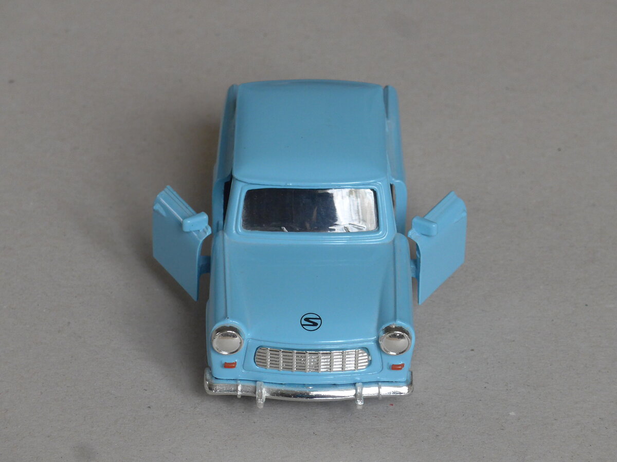 (225'983) - Trabant - DDR-1989 - am 23. Juni 2021 in Thun (Modell)