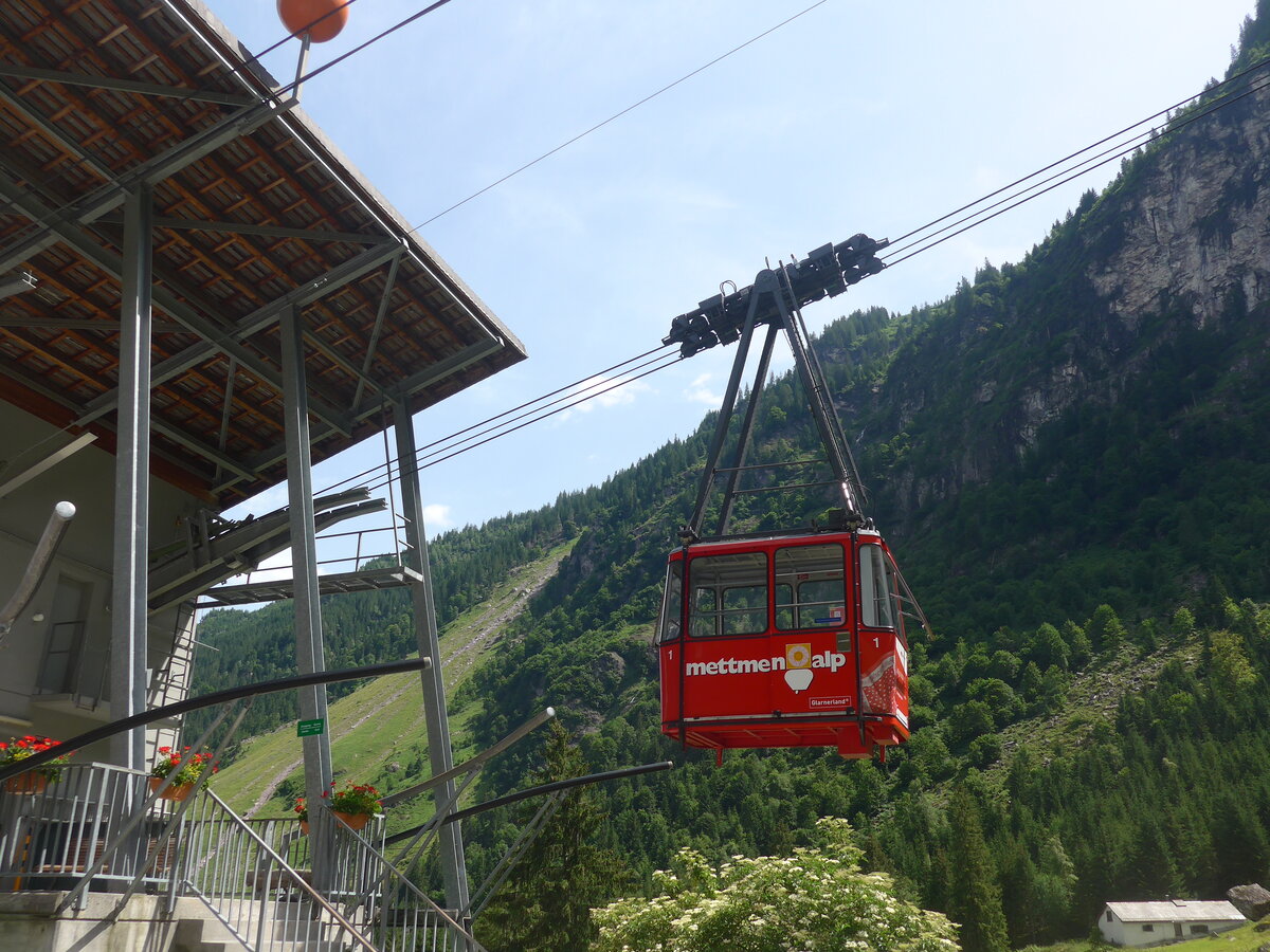 (226'432) - Luftseilbahn Mettmenalp - LKM Nr. 1 - am 12. Juli 2021 in Schwanden, Kies