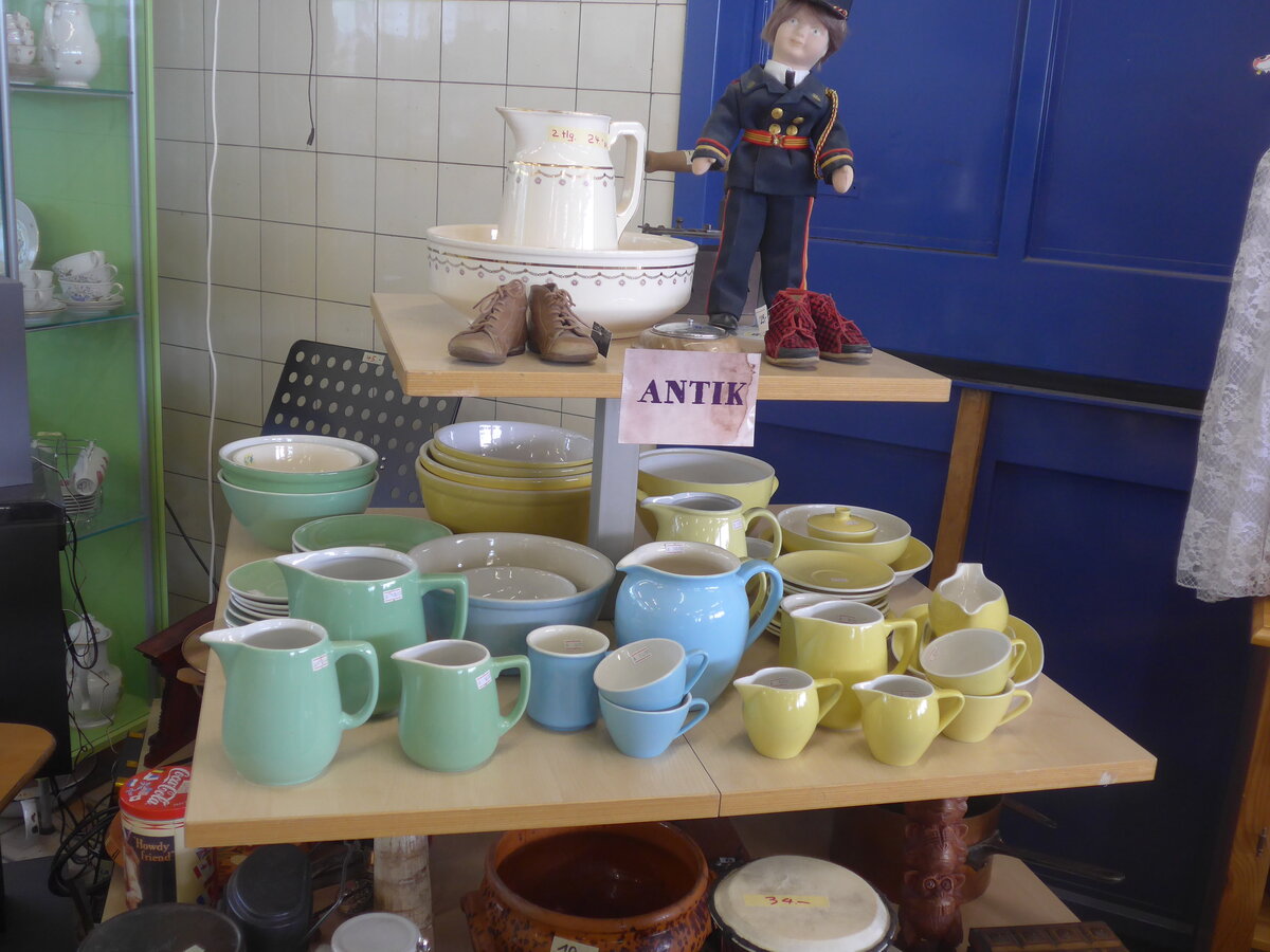 (226'651) - Altes R�ssler-Geschirr am 21. Juli 2021 im BrockiShop Thun