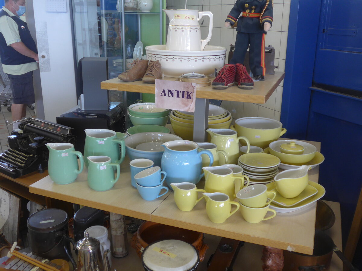 (226'652) - Altes R�ssler-Geschirr am 21. Juli 2021 im BrockiShop Thun