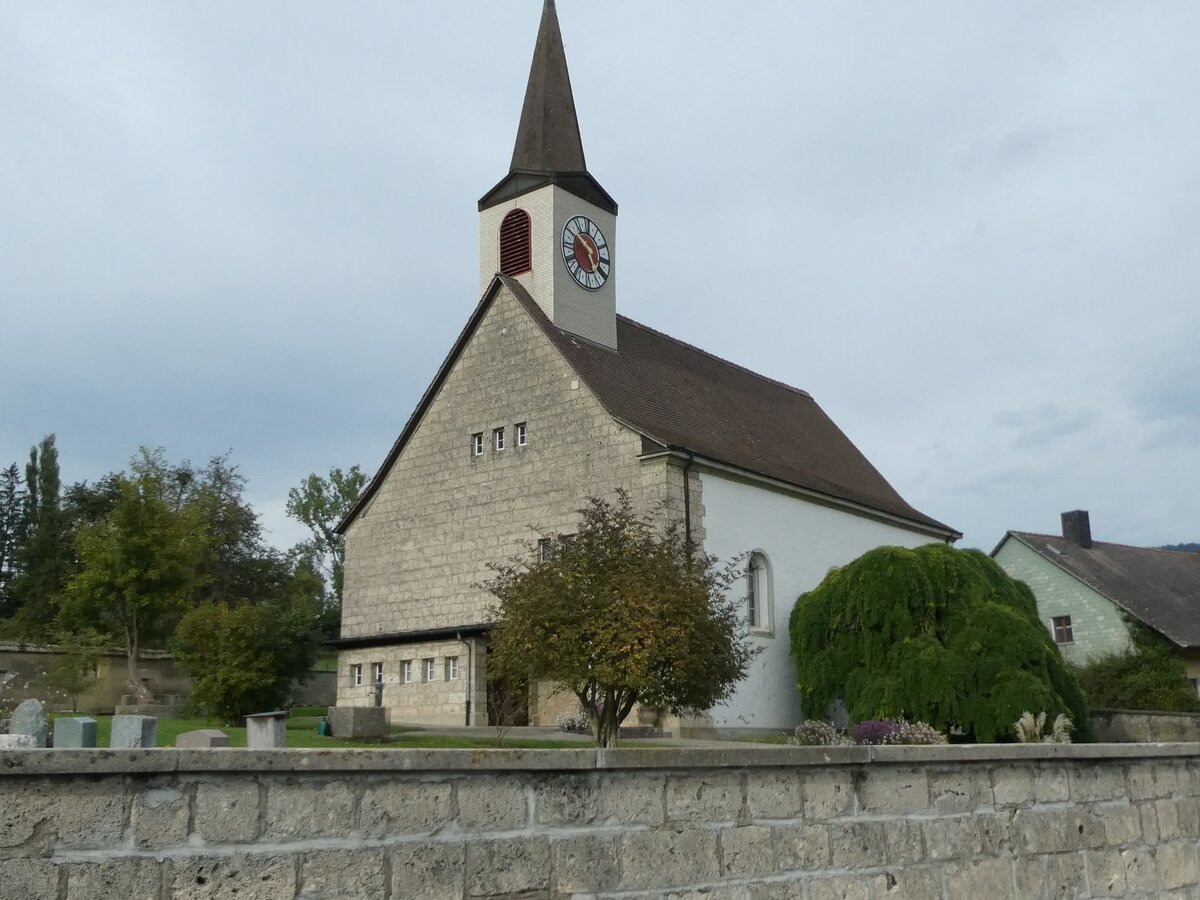 (228'418) - Die Kirche am 26. September 2021 in Beggingen