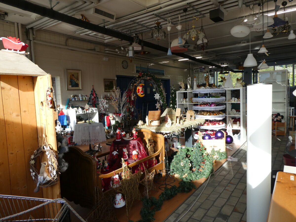 (229'429) - Weihnachtsverkauf 2021 im BrockiShop Thun am 18. Oktober 2021