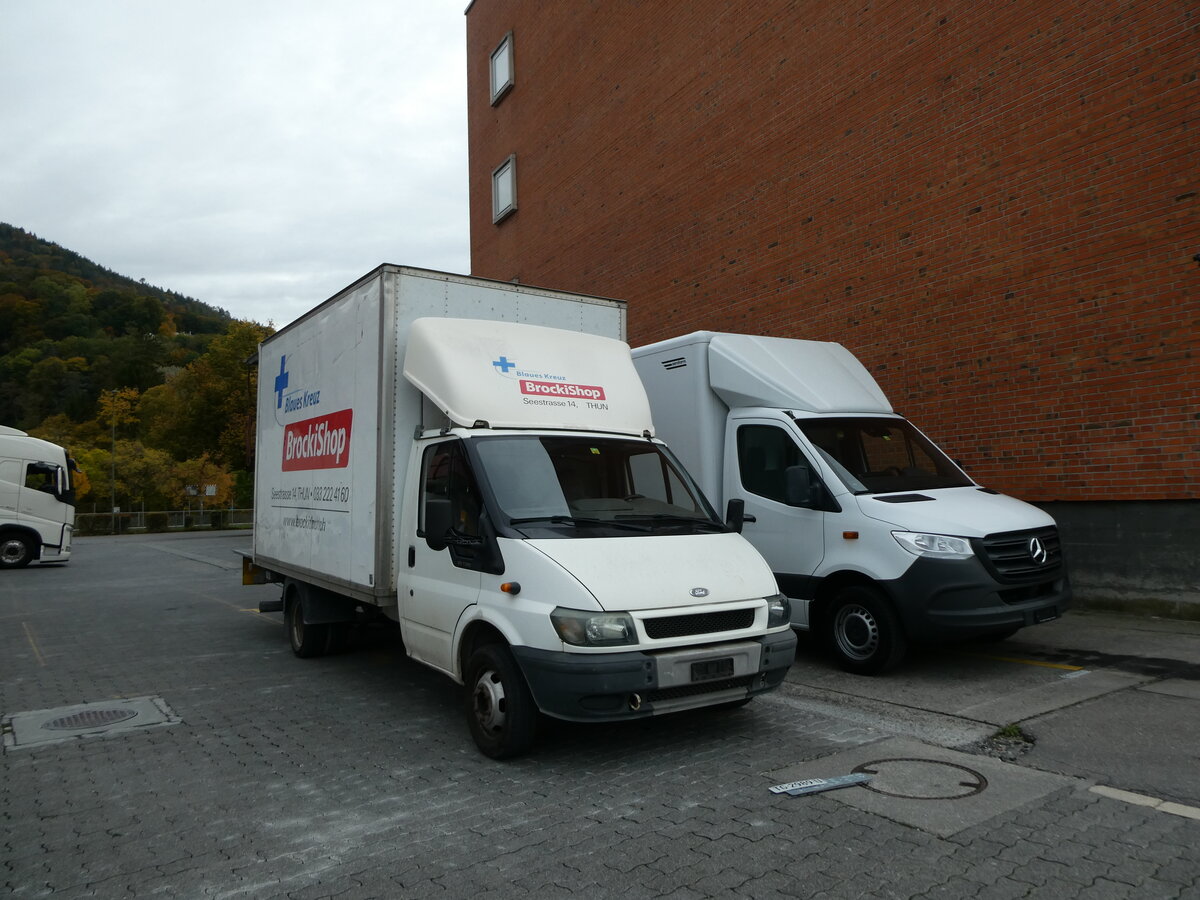 (229'446) - BrockiShop, Thun - Ford am 19. Oktober 2021 in Thun, Rosenau (altes Fahrzeug)