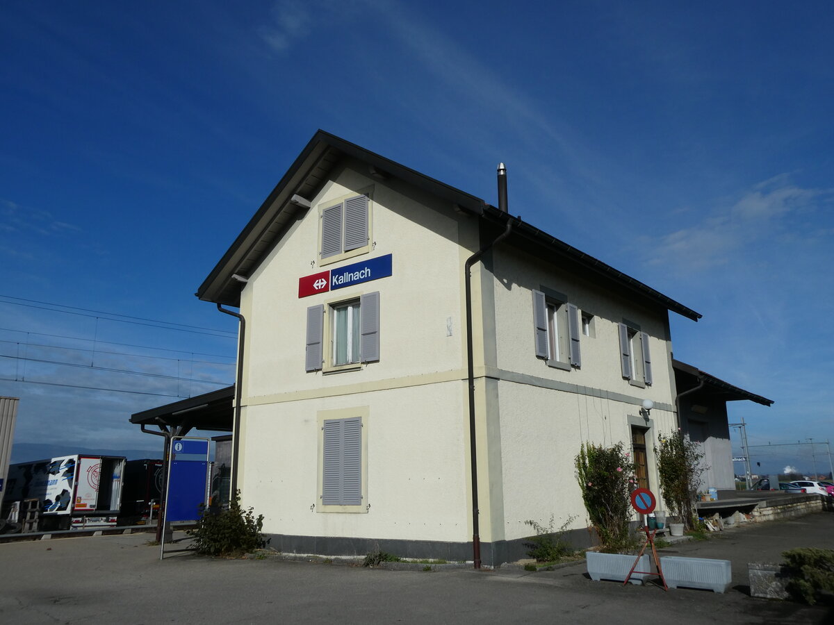(229'974) - Der Bahnhof Kallnach am 31. Oktober 2021