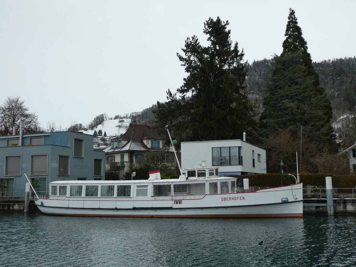 (231'088) - Motorschiff Oberhofen am 11. Dezember 2021 an der Schiffl�ndte Thun