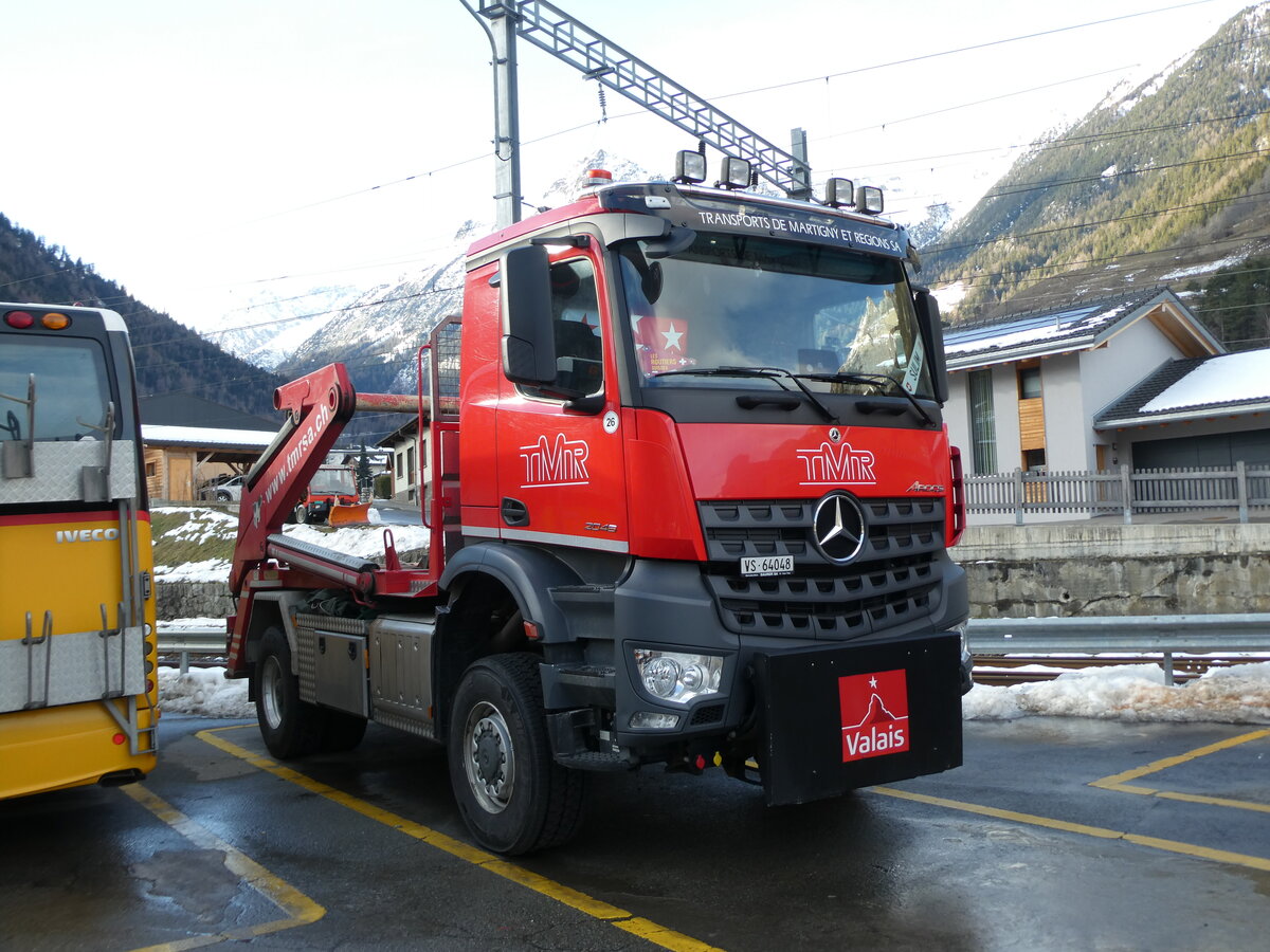 (231'717) - TMR Martigny - Nr. 26/VS 64'048 - Mercedes am 2. Januar 2022 in Orsi�res, Garage