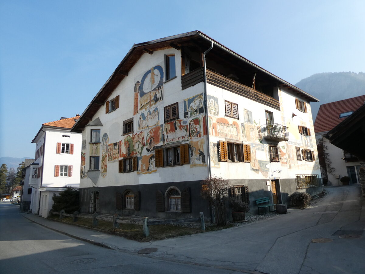 (233'740) - Altes Haus mit biblischen Motiven am 11. M�rz 2022 in F�rstenaubruck