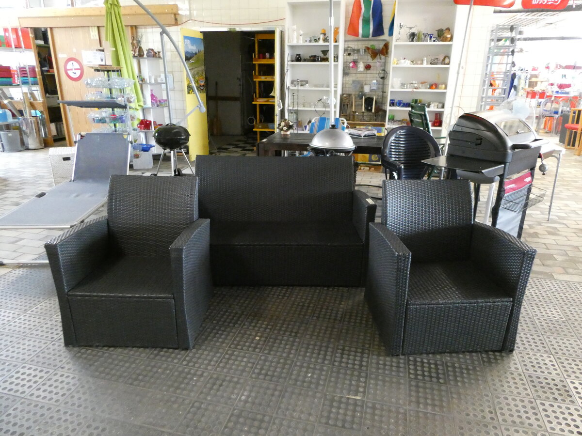 (234'830) - Gartensitzgruppe am 25. April 2022 im BrockiShop Thun