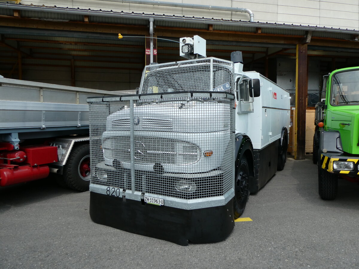 (235'344) - Police - Nr. 820/ZH 31'963 U - Mercedes am 7. Mai 2022 in Attikon, Wegm�ller
