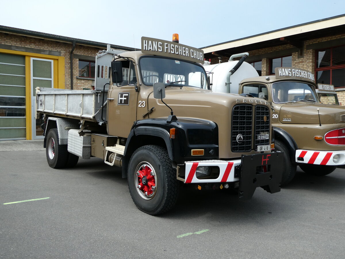 (235'380) - Fischer, Chur - Nr. 23/GR 4 U - Saurer am 7. Mai 2022 in Attikon, Wegm�ller