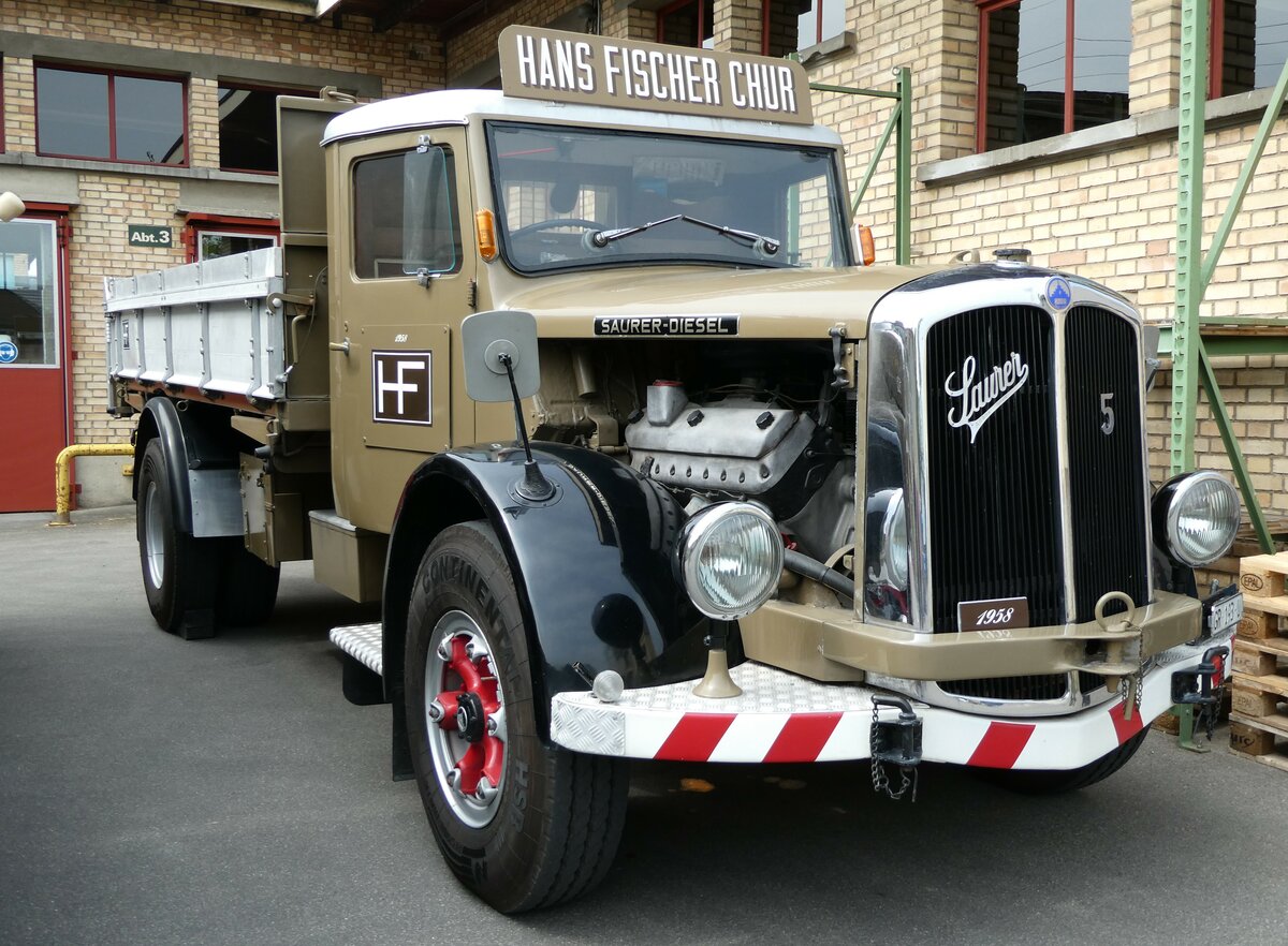 (235'382) - Fischer, Chur - Nr. 5/GR 193 U - Saurer am 7. Mai 2022 in Attikon, Wegm�ller