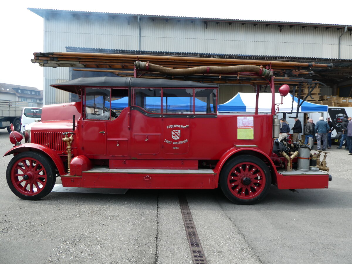 (235'386) - Feuerwehr, Winterthur - ZH 169'207 - Saurer am 7. Mai 2022 in Attikon, Wegm�ller