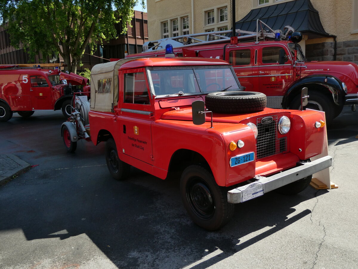 (236'597) - Feuerwehr, Zug - ZG 121 - Land-Rover am 4. Juni 2022 in Sarnen, OiO