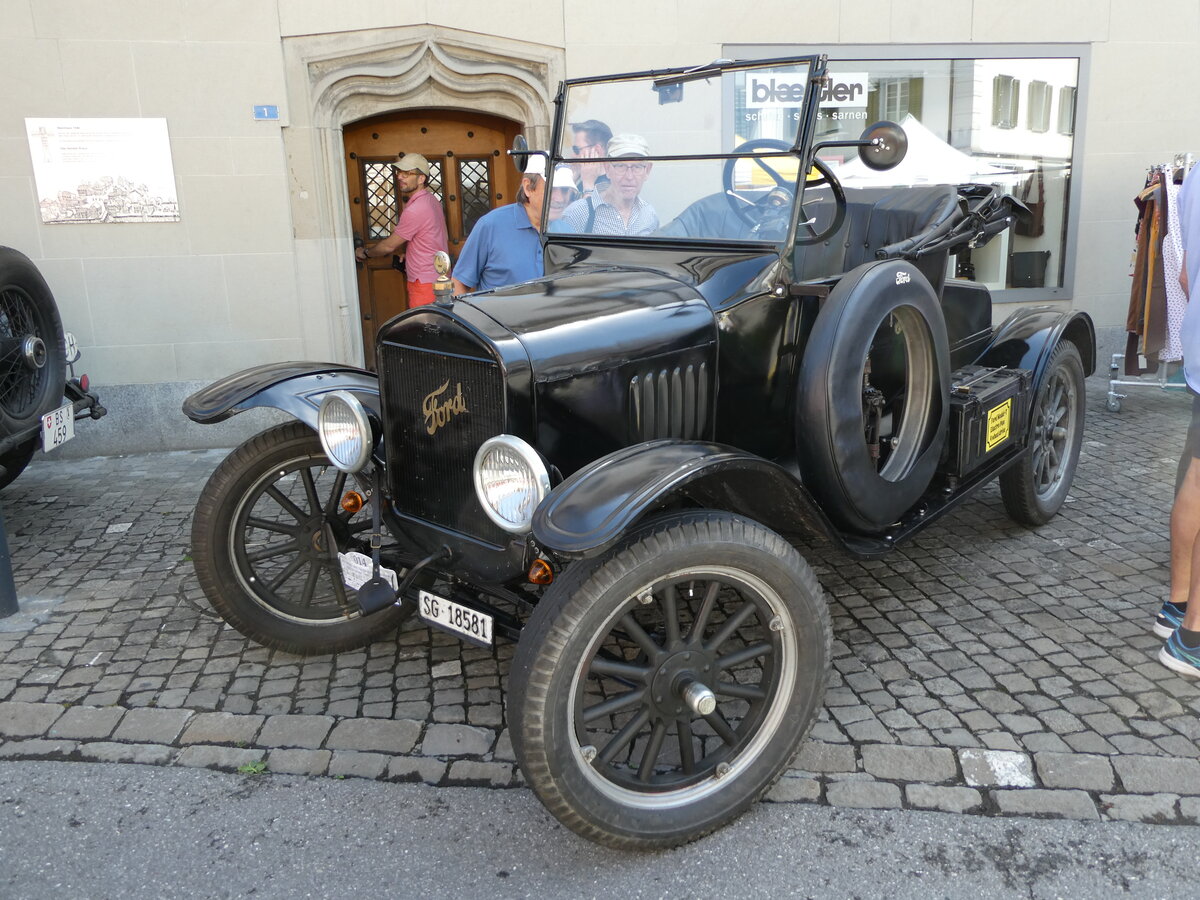 (236'624) - Ford - SG 18'581 - am 4. Juni 2022 in Sarnen, OiO