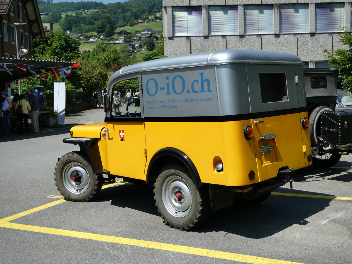 (236'690) - Willys am 4. Juni 2022 in Sarnen, OiO