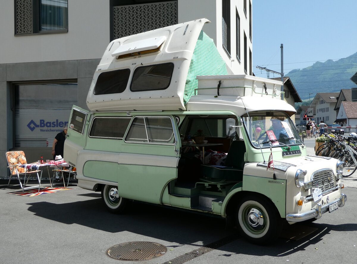 (236'699) - Bedford - SO 52'292 - am 4. Juni 2022 in Sarnen, OiO