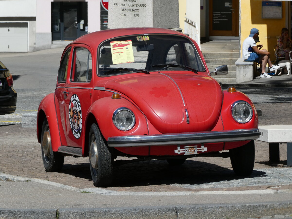 (237'140) - VW-K�fer am 12. Juni 2022 in Faido, Post