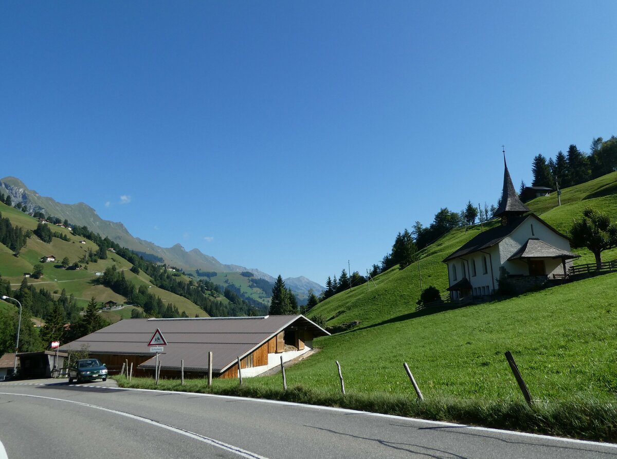(239'062) - Das Kirchlein Achseten am 16. August 2022 in Achseten