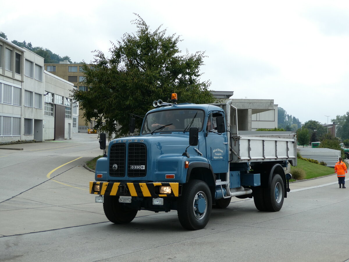 (239'531) - Schmid, Affoltern a.A. - ZH 32'577 U - Saurer am 27. August 2022 in Oberkirch, CAMPUS Sursee