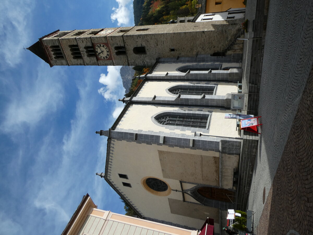 (241'202) - Kirche Parrocchia Cattolica S. Vittore Mauro am 13. Oktober 2022 in Poschiavo