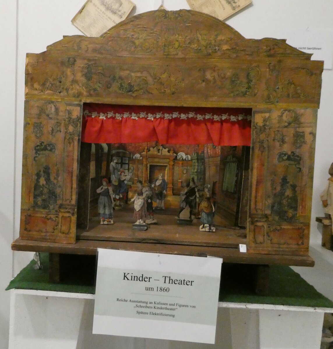 (241'516) - Kinder-Theater von ca. 1860 am 18. Oktober 2022 in Spiez, Spielzeugmuseum