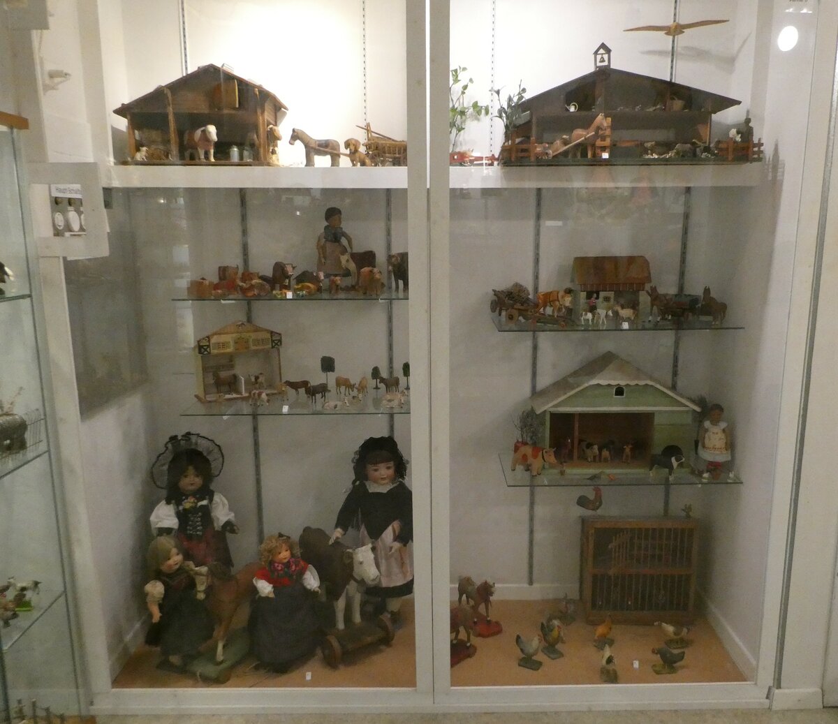 (241'560) - Auf dem Bauernhof am 18. Oktober 2022 in Spiez, Spielzeugmuseum