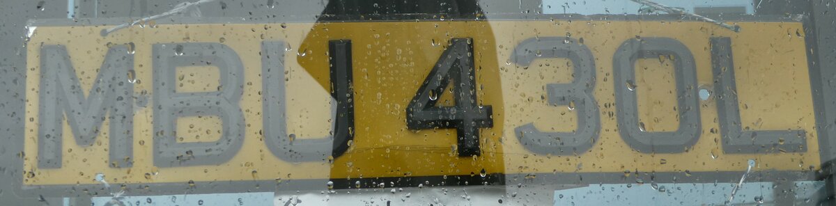 (242'127) - Autonummer aus England - MBU 430L - am 5. November 2022 beim Bahnhof Interlaken Ost