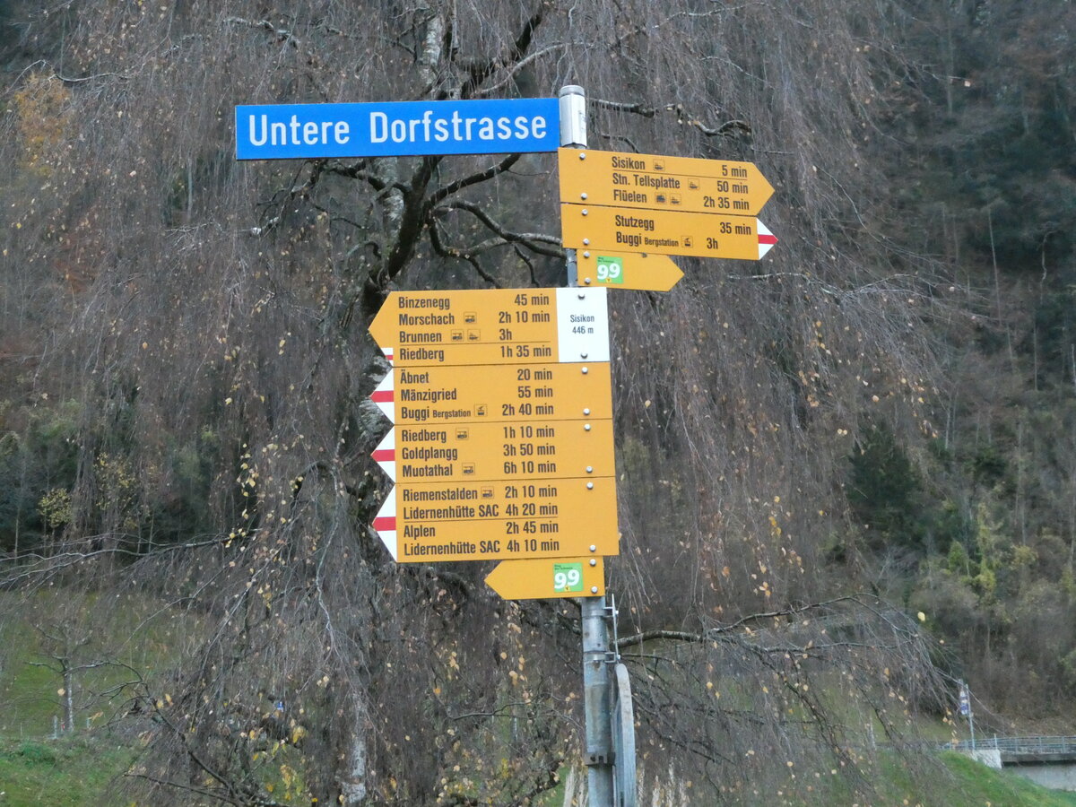 (243'567) - Wegweiser am 7. Dezember 2022 in Sisikon