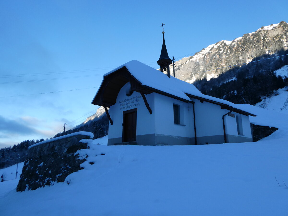 (243'614) - Kapelle St. Johann am 8. Dezember 2022 in Riemenstalden