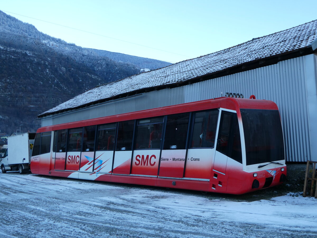 (243'743) - Ausrangierte SMC-Standseilbahn am 11. Dezember 2022 in Gr�ne
