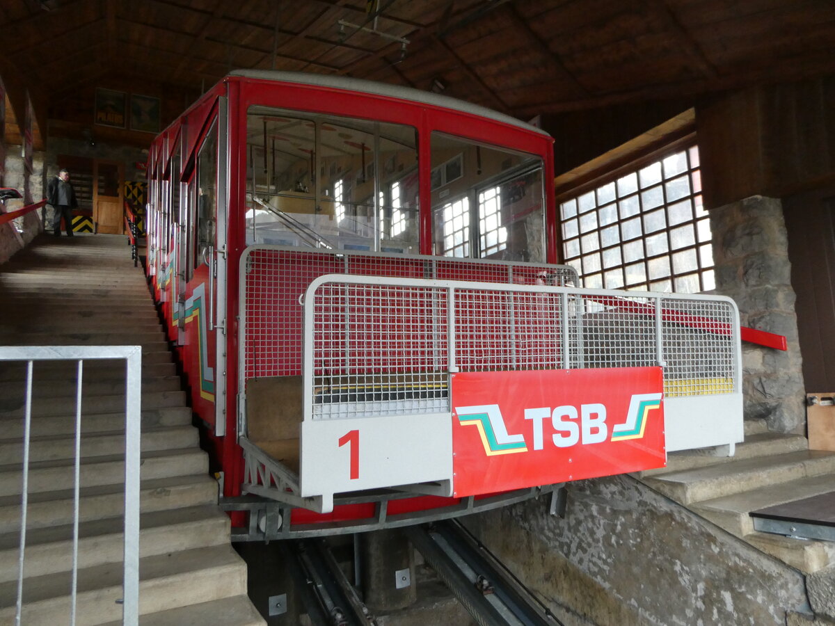 (247'107) - Die Treib-Seelisberg-Bahn - Nr. 1 - am 10. M�rz 2023 in der Bergstation Seelisberg