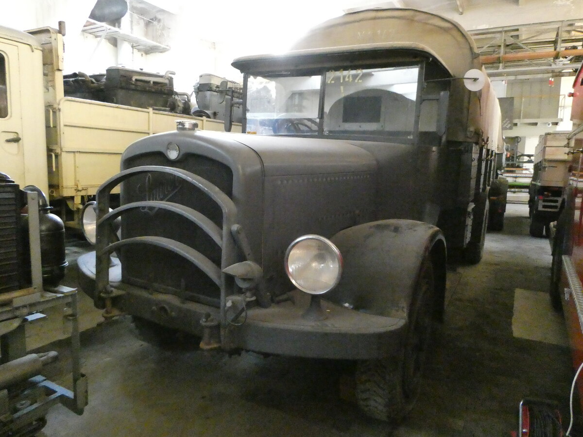 (247'376) - Schweizer Armee - M+3142 - Saurer am 17. M�rz 2023 in Arbon, Saurermuseum Depot