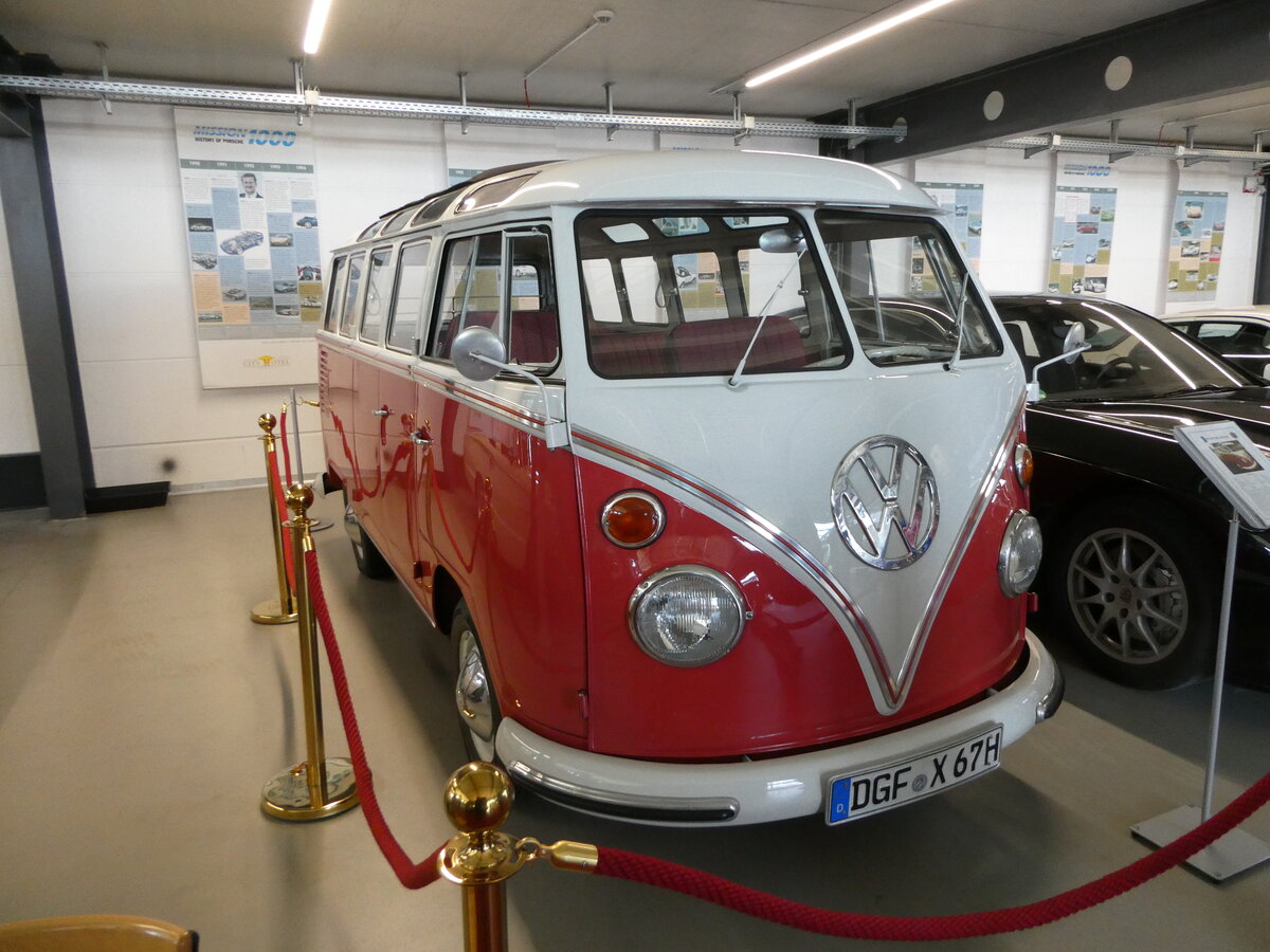 (250'950) - VW-Bus - DGF-X 67H - am 4. Juni 2023 in Pilsting, Auw�rter Automobil-Park