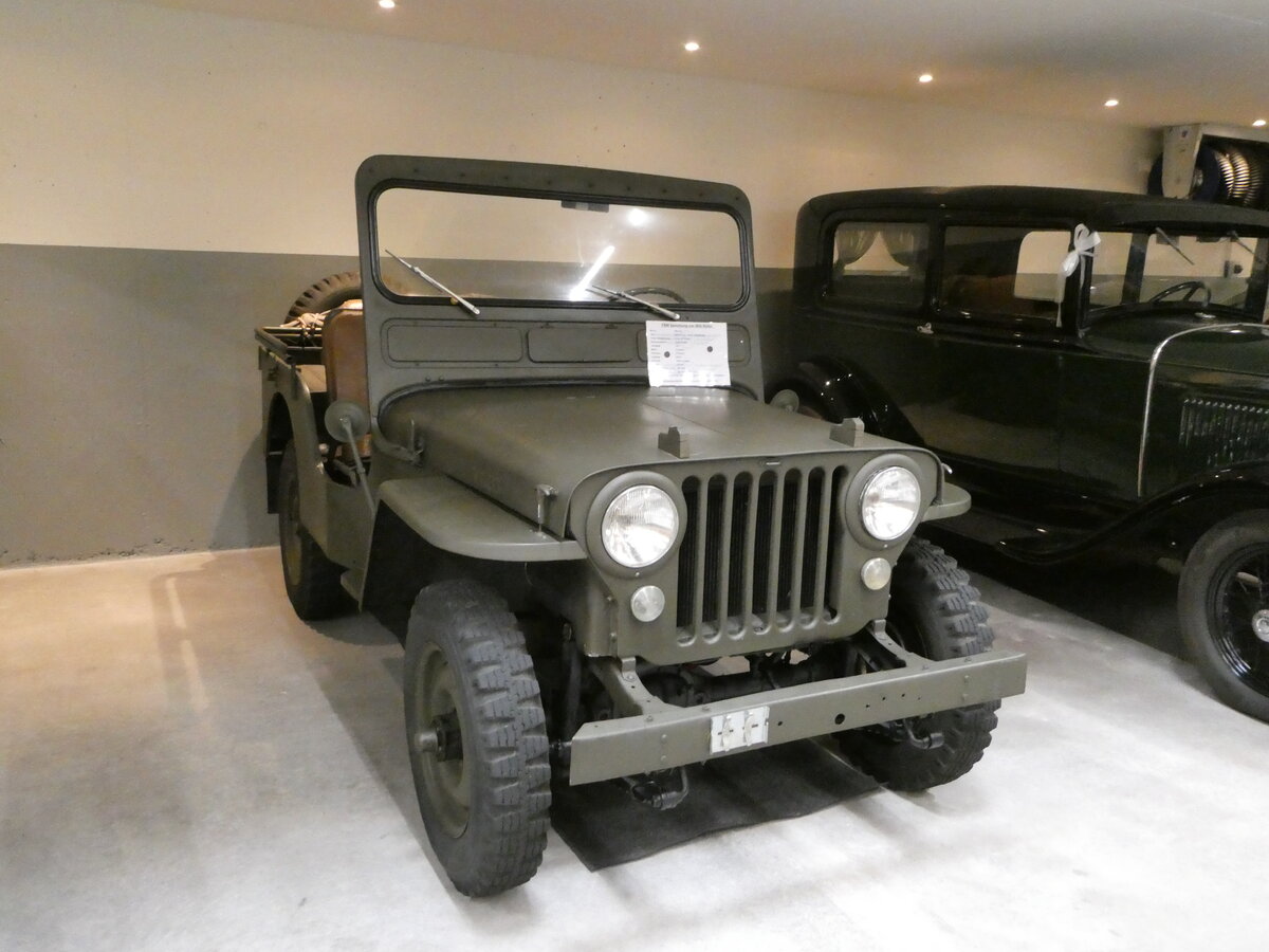 (251'254) - Willys am 10. Juni 2023 in N�fels, FBW-Museum