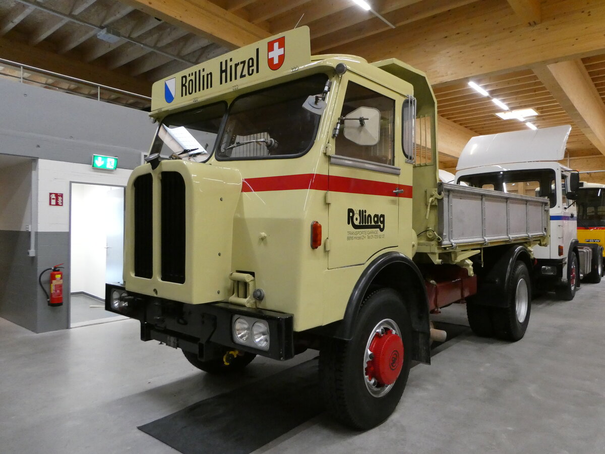 (251'257) - R�llin, Hirzel - FBW am 10. Juni 2023 in N�fels, FBW-Museum
