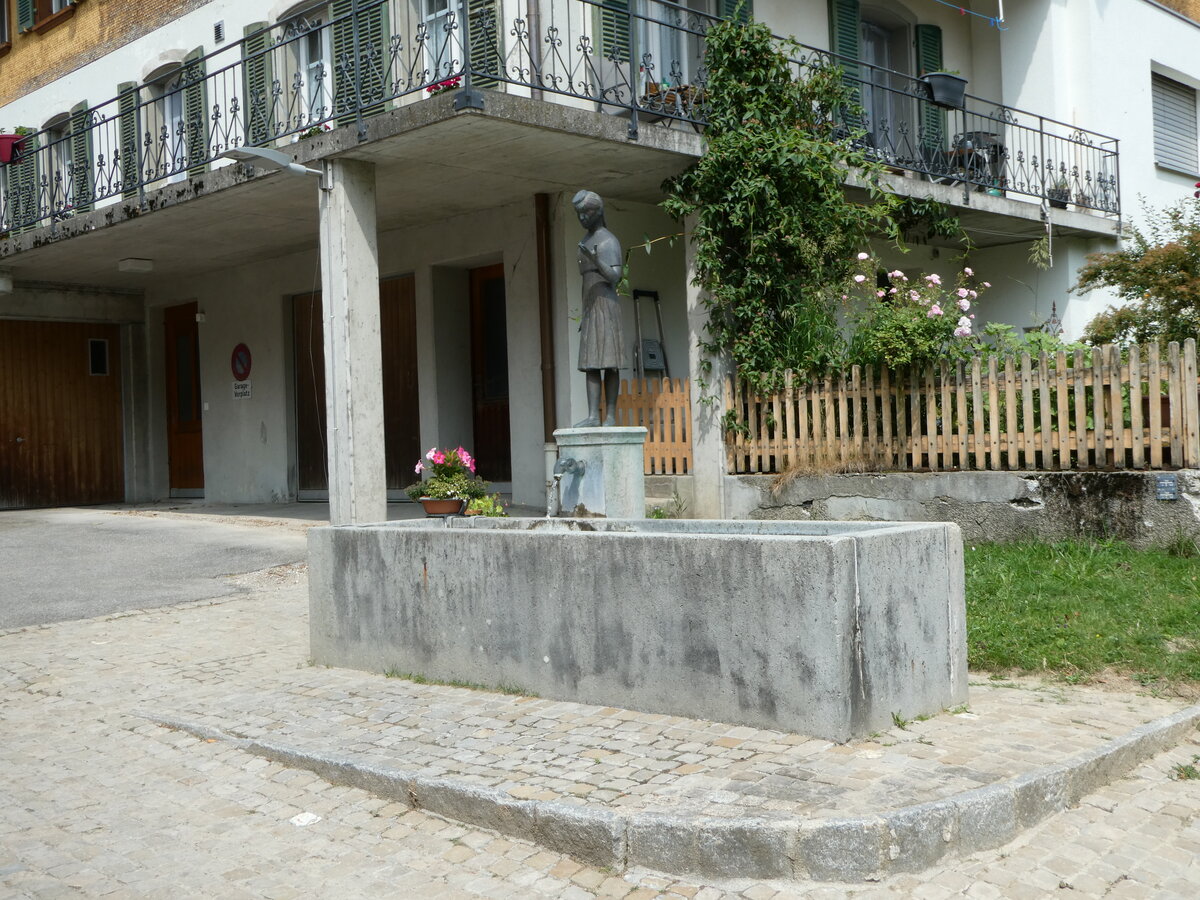 (252'144) - Vreneli-Brunnen am 27. Juni 2023 in Guggisberg 