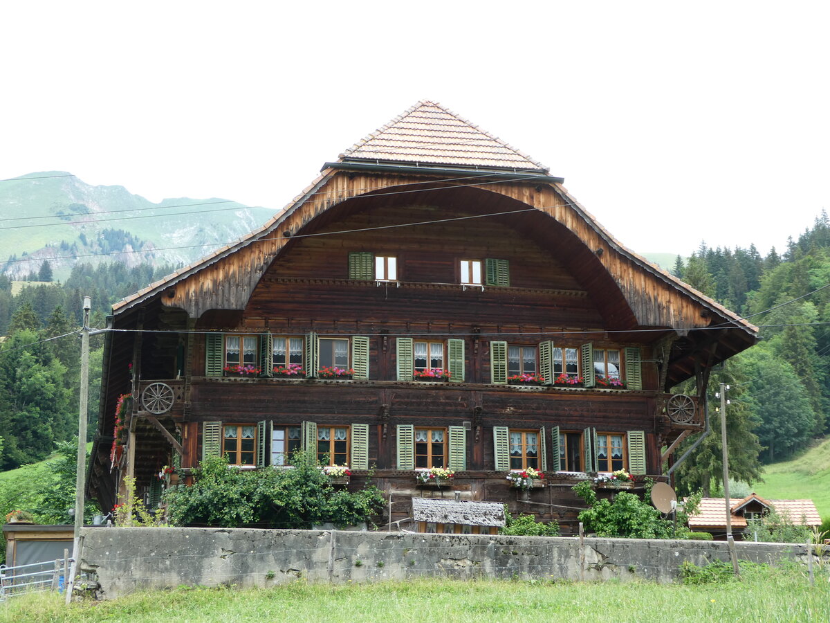 (252'194) - Altes Haus am 1. Juli 2023 in Jaun