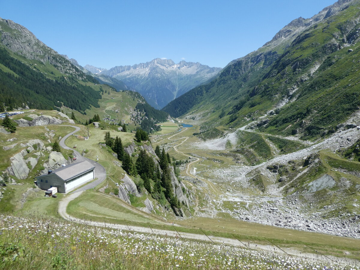 (252'553) - Ausblick vom Staudamm am 9. Juli 2023 auf der G�scheneralp