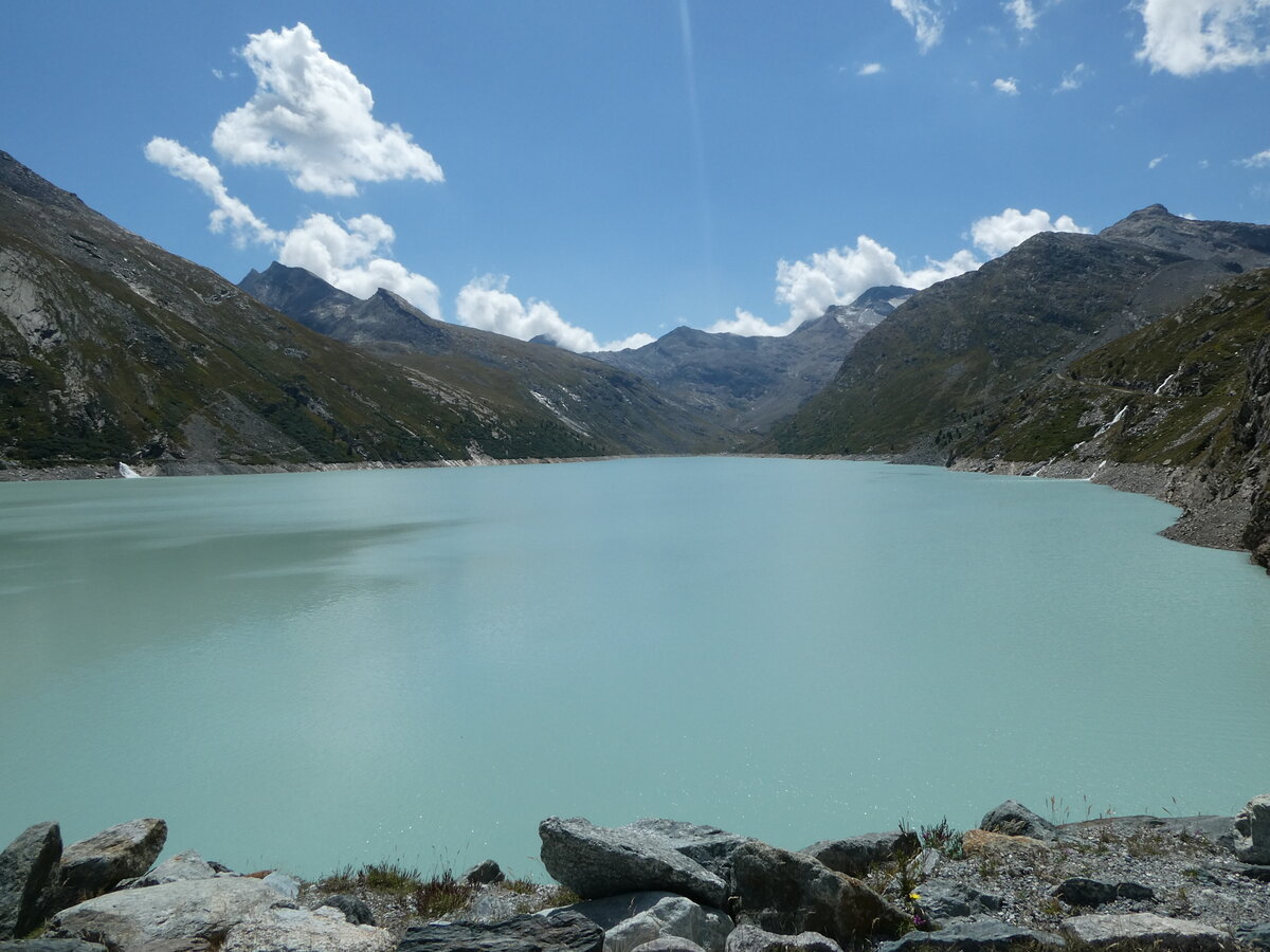 (253'840) - Der Mattmark Stausee am 15. August 2023