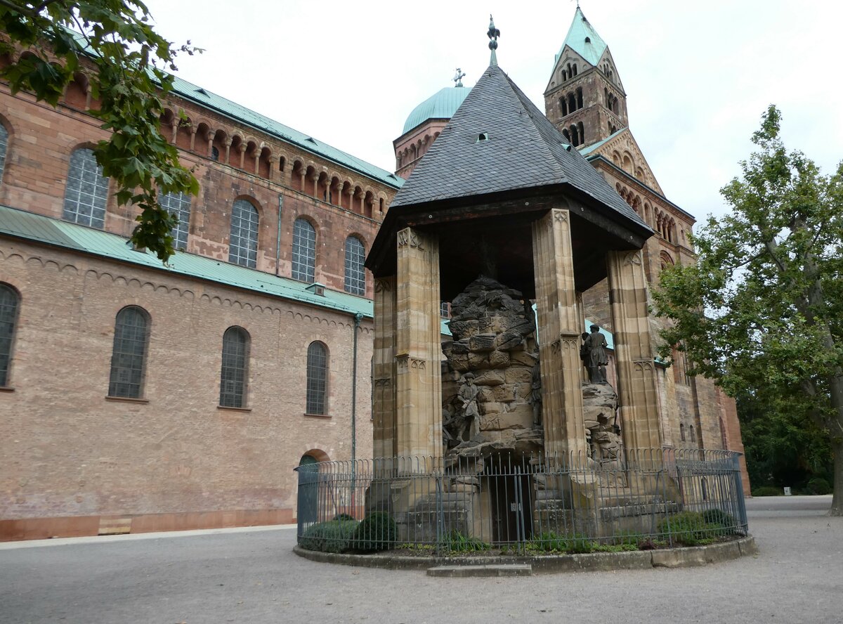 (254'307) - Der �lberg beim Dom am 29. August 2023 in Speyer
