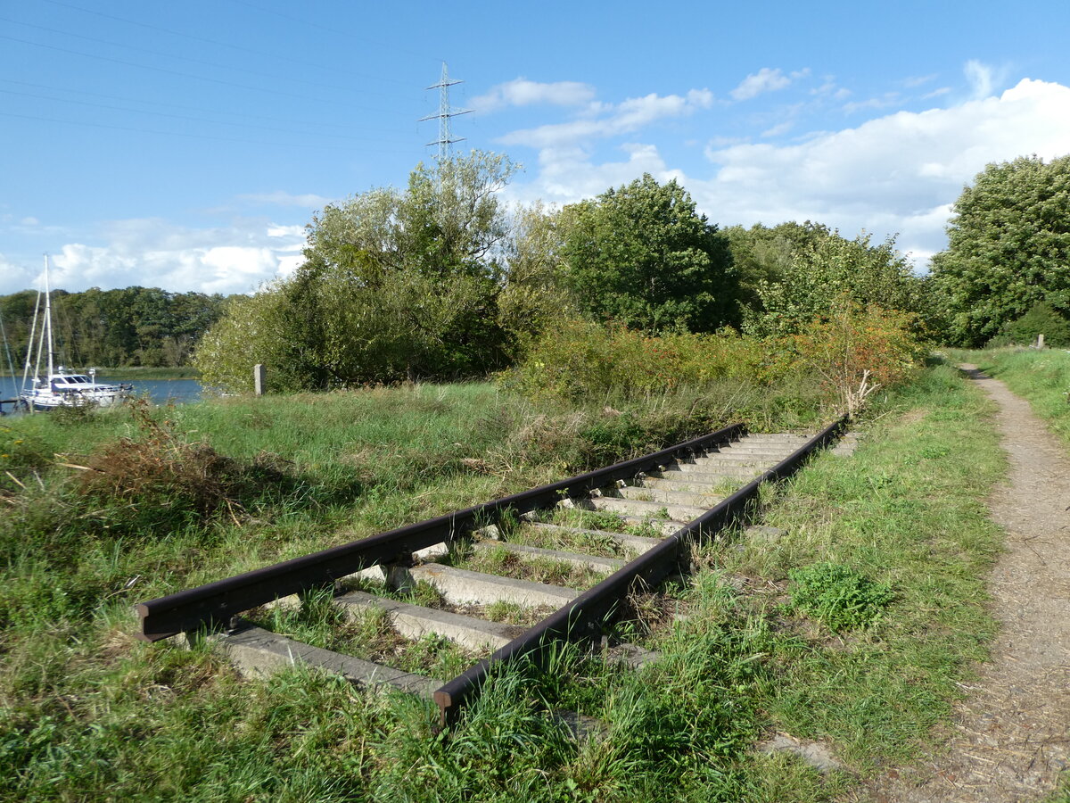 (254'500) - Schienenteil am 31. August 2023 in Karnin