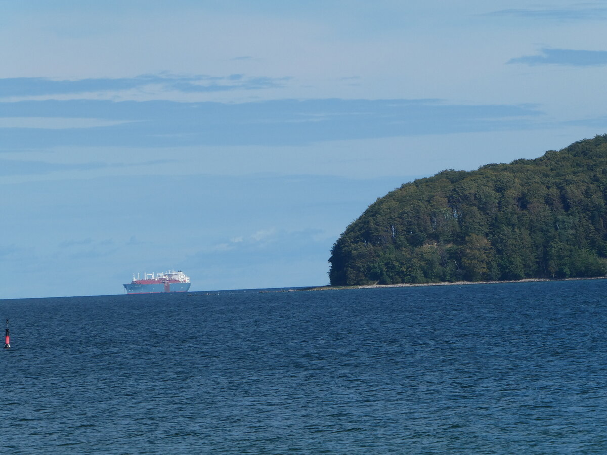 (254'582) - Schiff auf der Ostsee am 1. September 2023 bei Binz 