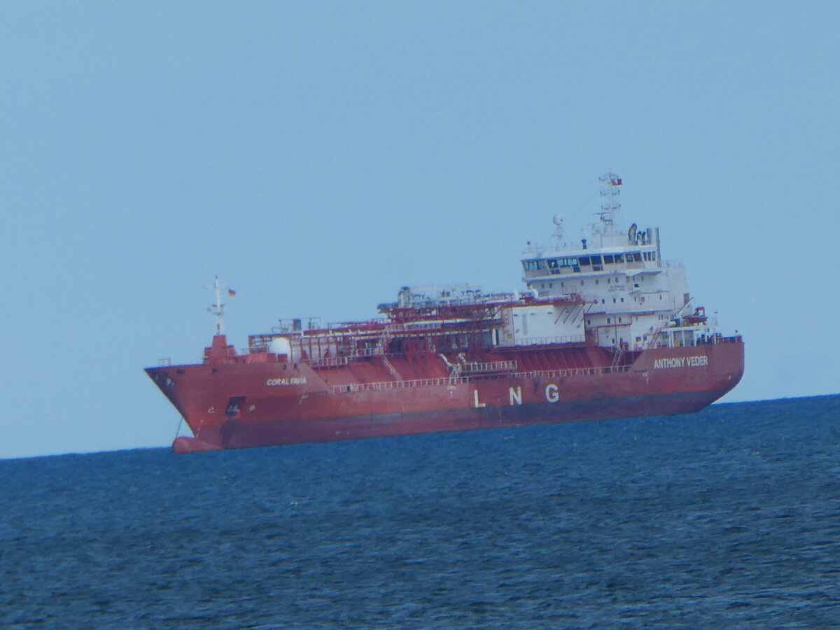 (254'583) - Frachtschiff auf der Ostsee am 1. September 2023 bei Binz