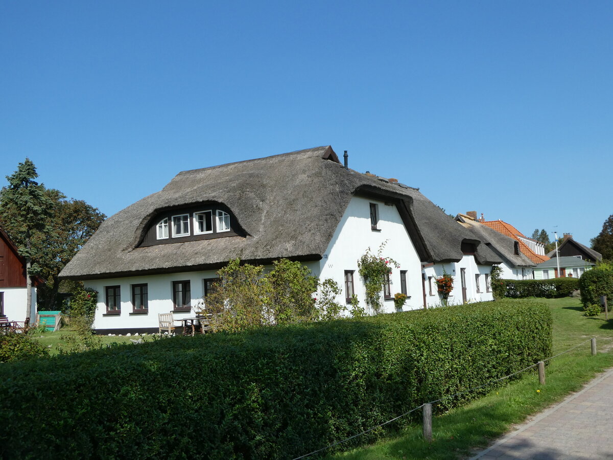 (254'643) - Schilfdachhaus am 2. September 2023 in Vitte