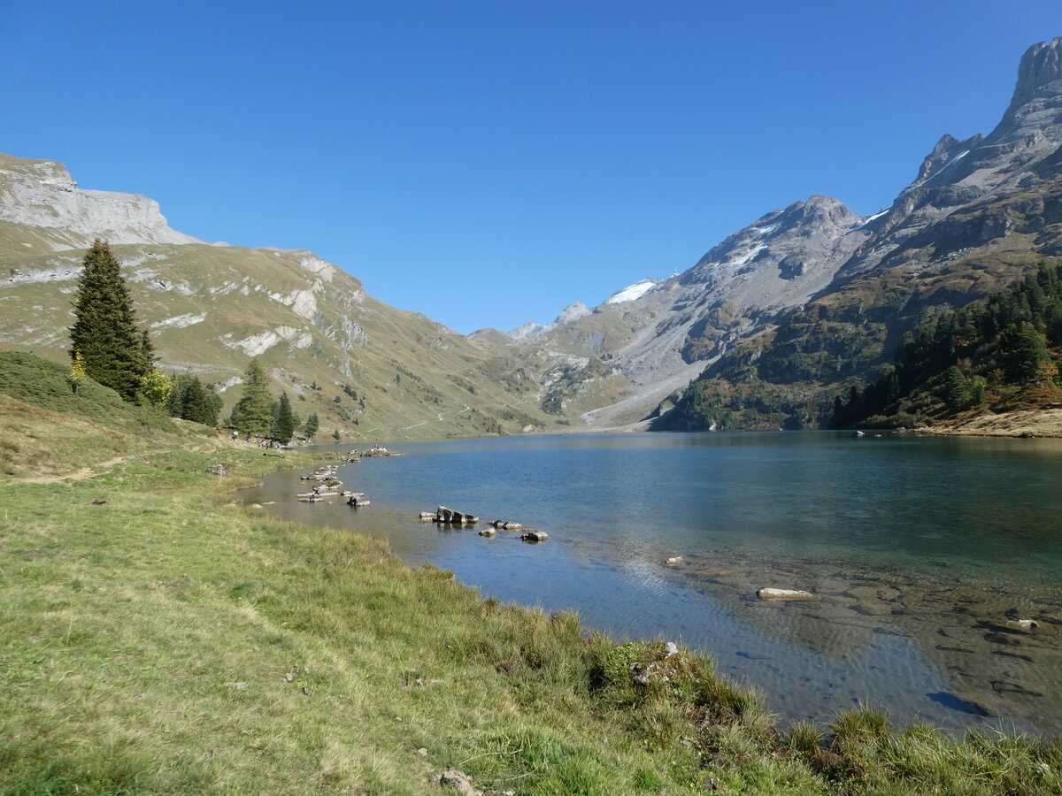 (255'789) - Der Engstlensee am 1. Oktober 2023 auf der Engstlenalp