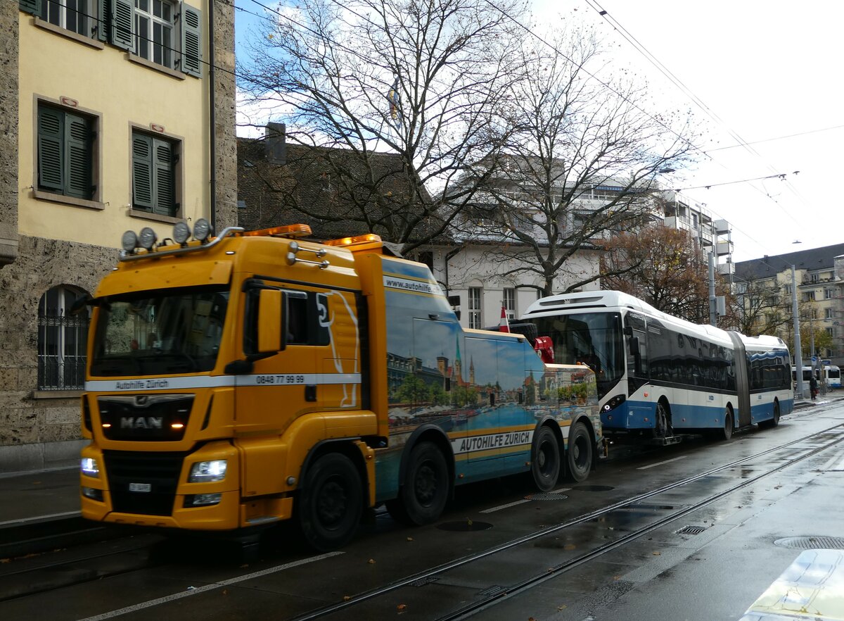(257'226) - Autohilfe, Z�rich - ZH 84'995 - MAN am 24. November 2023 in Z�rich, Schmiede Wiedikon