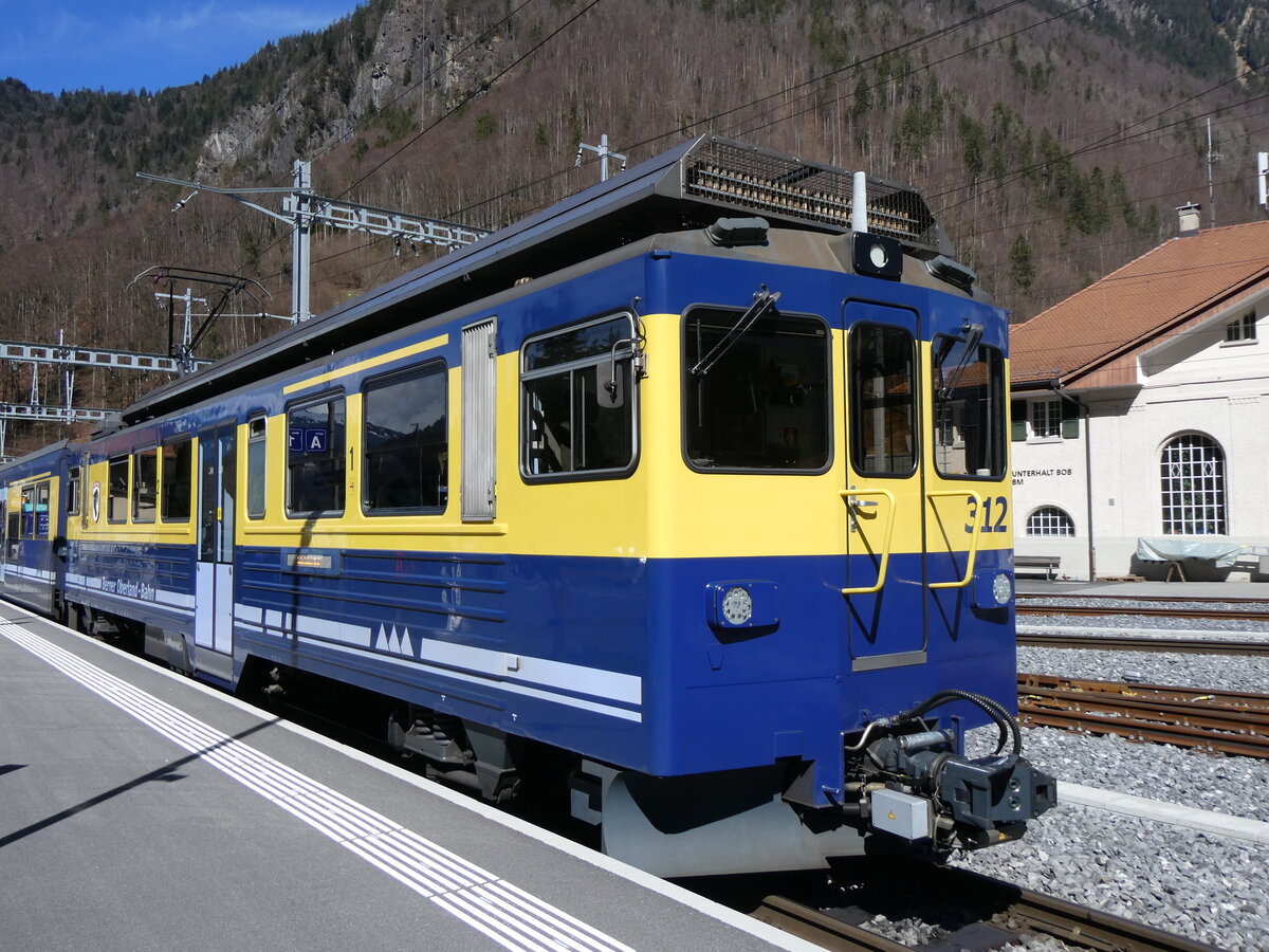 (260'564) - BOB-Triebwagen - Nr. 312 - am 19. M�rz 2024 im Bahnhof Zweil�tschinen