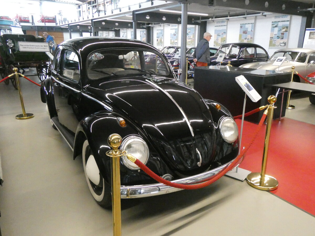 (261'410) - VW-K�fer am 14. April 2024 in Pilsting, Auw�rter Automobil-Park